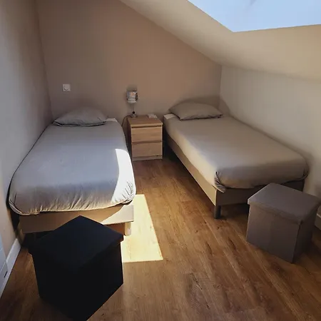 De 4 - Ancenis A11 - Logis Du Chateau Rouge * Mésanger
