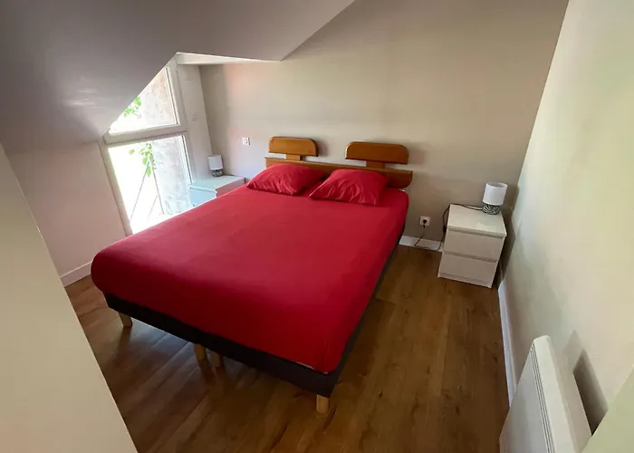 Hébergement de vacances De 4 - Ancenis A11 - Logis Du Château Rouge *