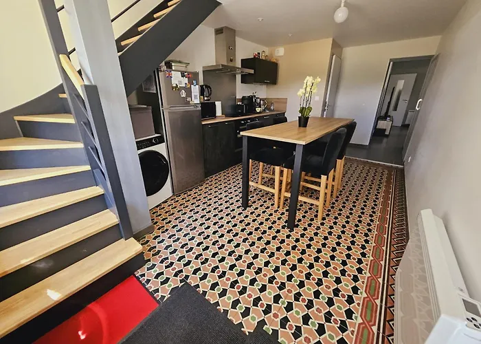 De 4 - Ancenis A11 - Logis Du Château Rouge Hébergement de vacances Mésanger